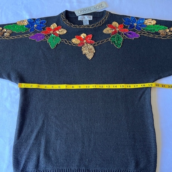 NWT Vintage Crystal - Kobe poinsettia sequined sweater - Picture 4 of 10